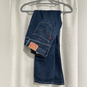 Levi’s 312 Jeans